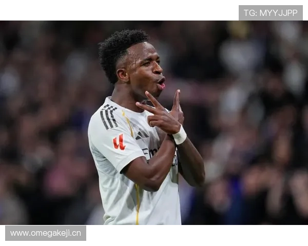 巴尔韦德欧冠决赛助攻维尼修斯：生涯高光时刻解析